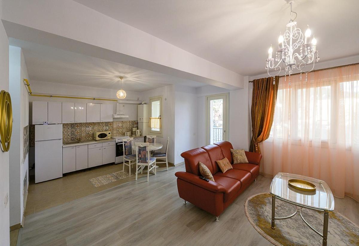 Apartament Laur Gura Humorului Exterior photo